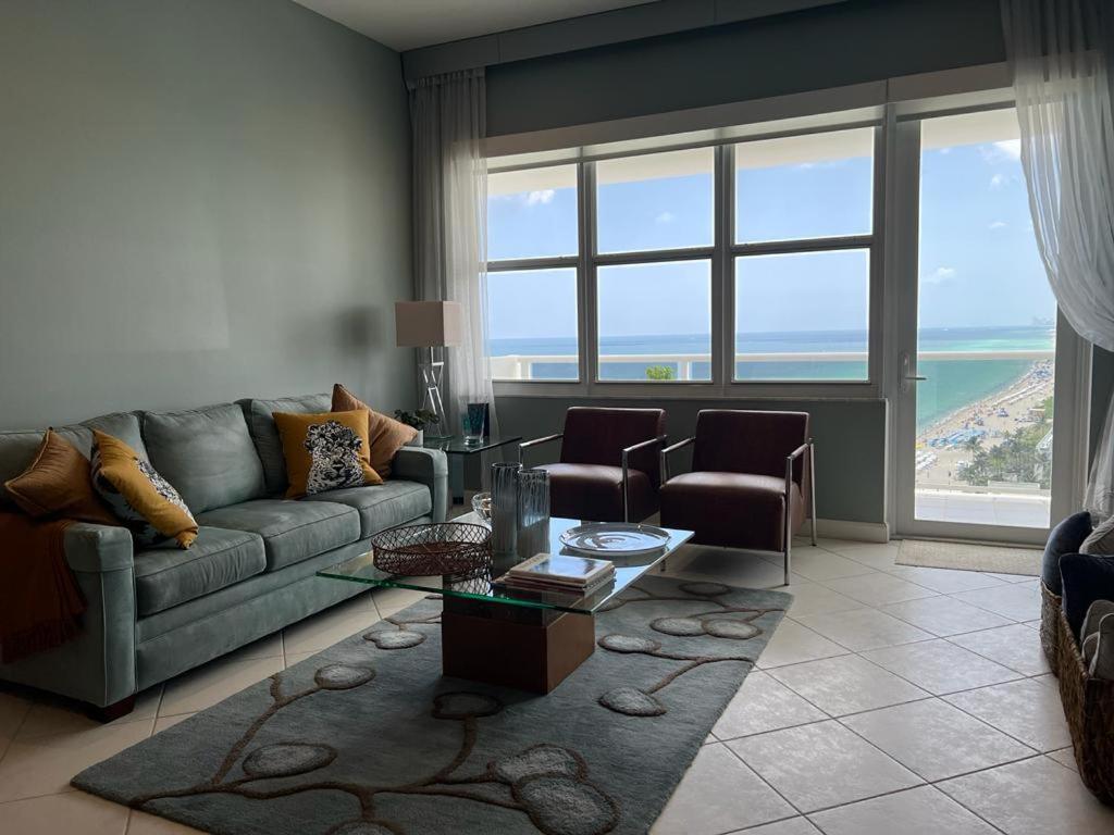Penthouse Beach Front 1St Line, 2 Bedroom 2 Ba, New Decoration & Furnitures, Unobstructed View Of The Beautiful Atlantic, Free Parking Hollywood Exterior foto